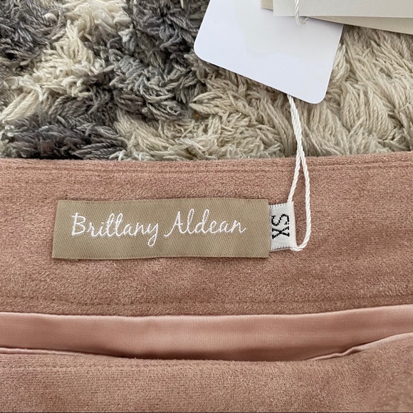 Brittany Aldean Suede Fringe Skirt - Picture 4 of 4